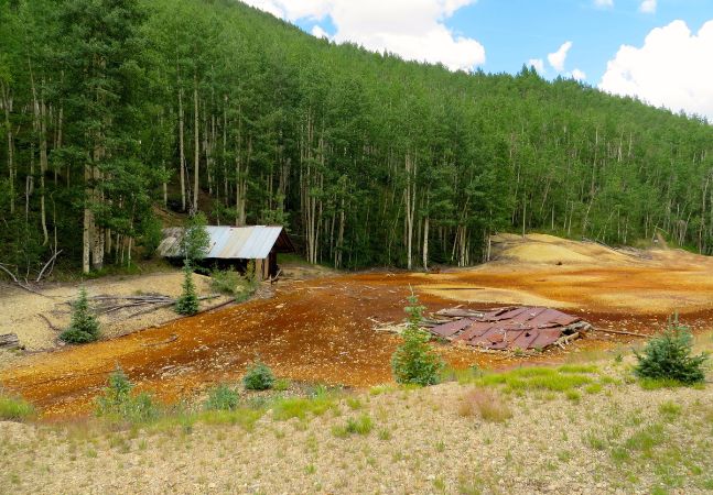Acid mine drainage in Colorado